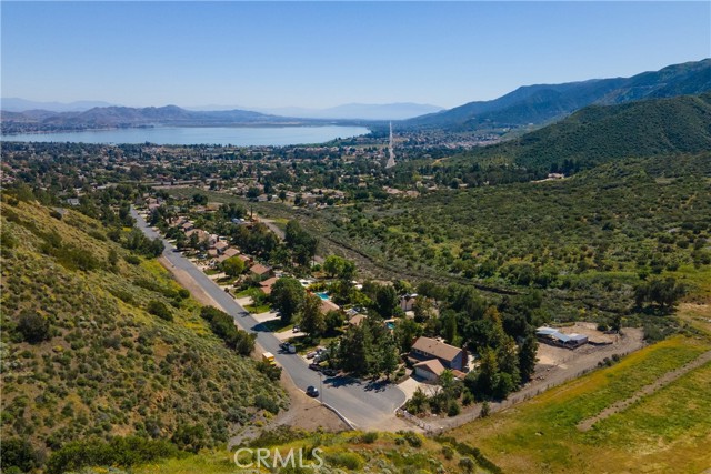 Detail Gallery Image 46 of 49 For 14395 Amorose, Lake Elsinore,  CA 92530 - 4 Beds | 3 Baths