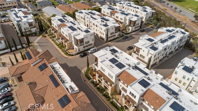 Detail Gallery Image 8 of 60 For 9339 Alondra Bld, Bellflower,  CA 90706 - – Beds | – Baths