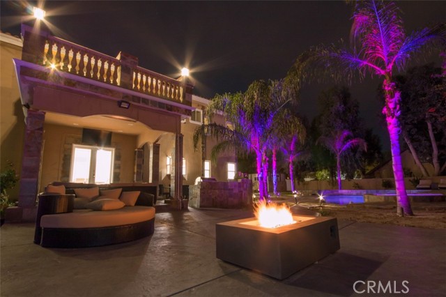 Detail Gallery Image 3 of 35 For 10062 Valley Circle Bld, Chatsworth,  CA 91311 - 7 Beds | 5 Baths