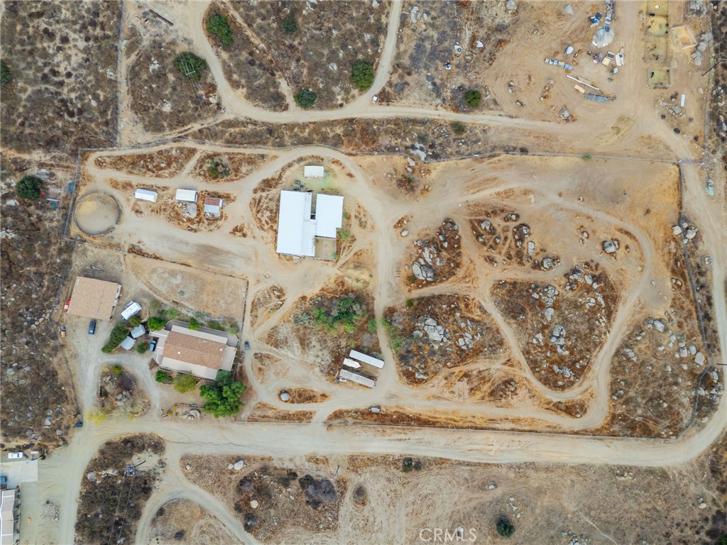 https://media.crmls.org/medias/cc1f77b2-0b05-4fe6-9be3-ccc19bfc9bc0.jpg?preset=X-Large