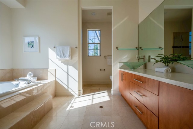 Detail Gallery Image 19 of 28 For 51 E Colorado, Arcadia,  CA 91006 - 3 Beds | 3 Baths