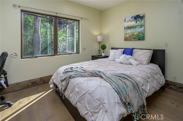 Image 25 of 42 For 16186 Peterson Drive