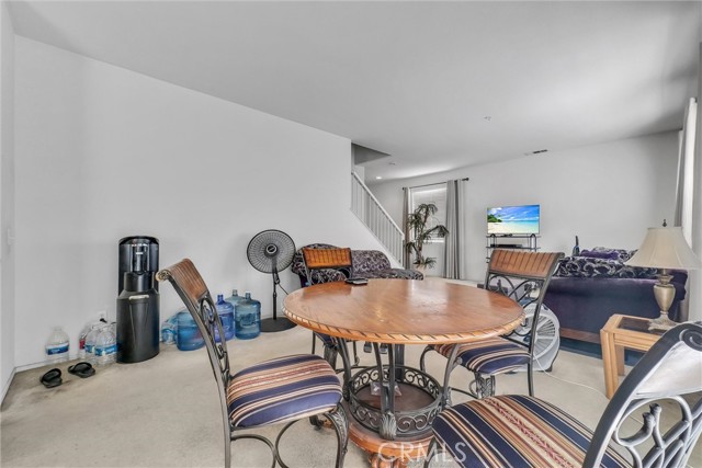 Detail Gallery Image 8 of 39 For 5762 Pine Valley, Fontana,  CA 92336 - 3 Beds | 2/1 Baths