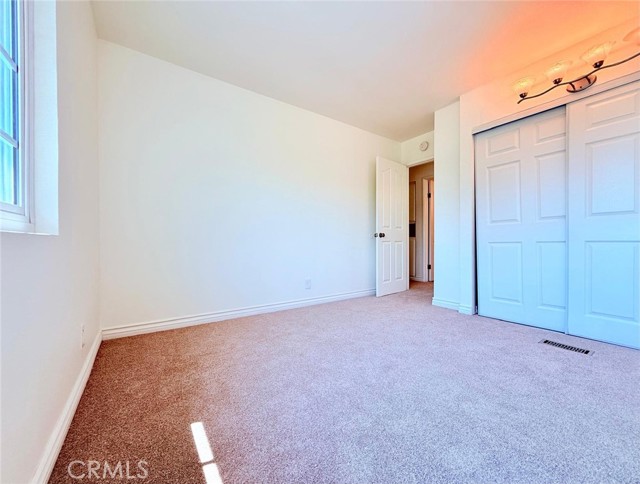 24811 Calle El Toro Grande, Lake Forest CA: https://media.crmls.org/medias/cc230434-b416-4923-adb7-9507b05b850a.jpg