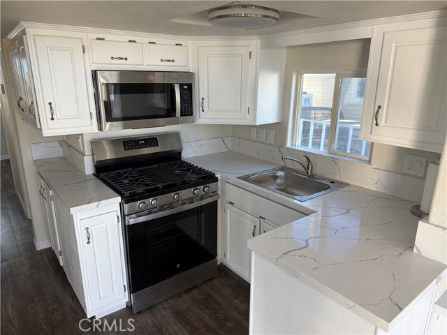 Detail Gallery Image 2 of 16 For 84250 Indio Springs #196,  Indio,  CA 92203 - 1 Beds | 1 Baths