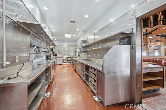 Commercial for Sale in Palmdale, California