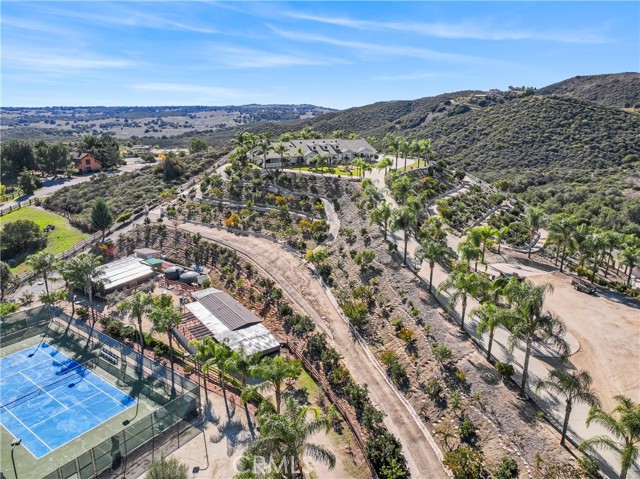 Detail Gallery Image 3 of 38 For 35751 Avenida La Cresta, Murrieta,  CA 92562 - 5 Beds | 6 Baths