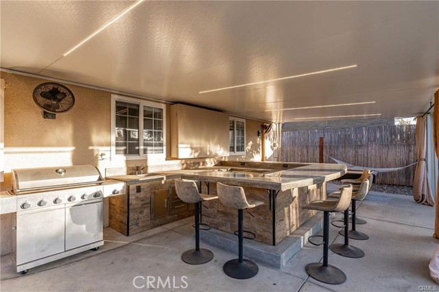 518 S Forest Avenue, Santa Ana CA: https://media.crmls.org/medias/cc24ac17-6f66-4187-bfbd-45d66d9eaf4a.jpg