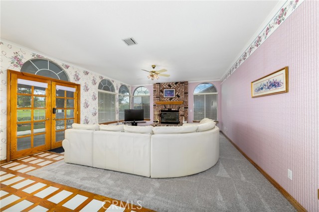 Detail Gallery Image 22 of 58 For 13259 Country Club, Victorville,  CA 92395 - 4 Beds | 3 Baths