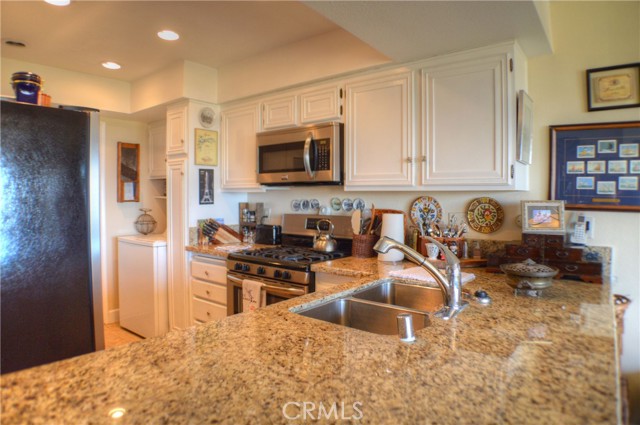 Detail Gallery Image 24 of 41 For 146 Avenida Baja, San Clemente,  CA 92672 - 2 Beds | 1/1 Baths