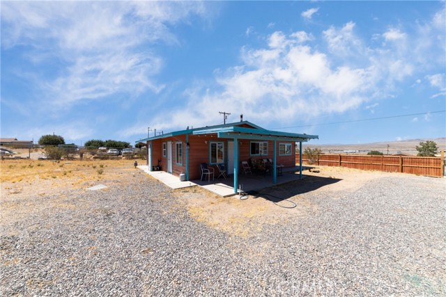 Detail Gallery Image 4 of 24 For 28157 Church St, Barstow,  CA 92311 - 4 Beds | 2 Baths