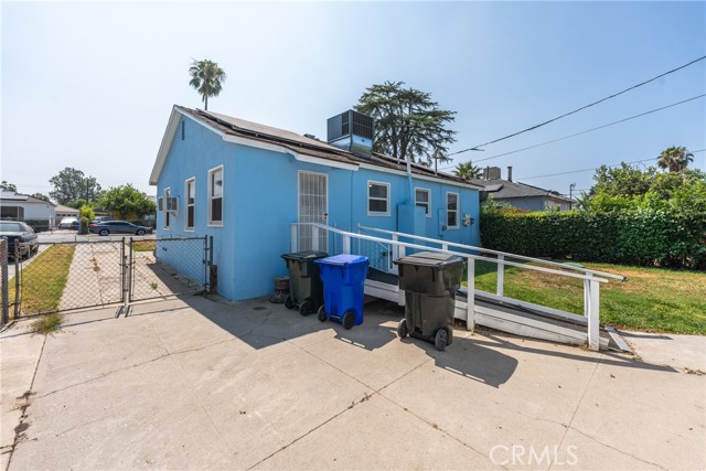 7086 Fairfax Drive, San Bernardino CA: https://media.crmls.org/medias/cc261640-0ef3-4d6a-adc9-a7d2779865c5.jpg