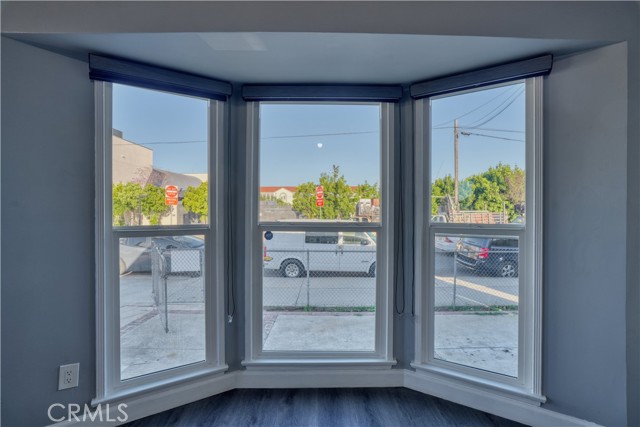 Detail Gallery Image 6 of 28 For 127 S Townsend, Los Angeles,  CA 90063 - 3 Beds | 2 Baths