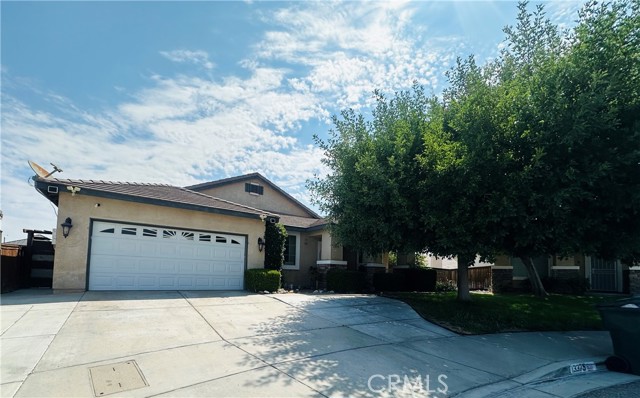Detail Gallery Image 1 of 35 For 13375 Dunwood Ct, Victorville,  CA 92392 - 5 Beds | 2 Baths