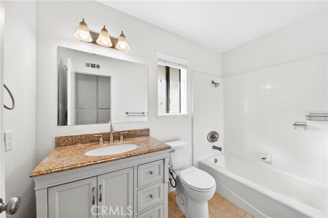 Detail Gallery Image 24 of 36 For 25261 Tanoak, Lake Forest,  CA 92630 - 2 Beds | 2 Baths