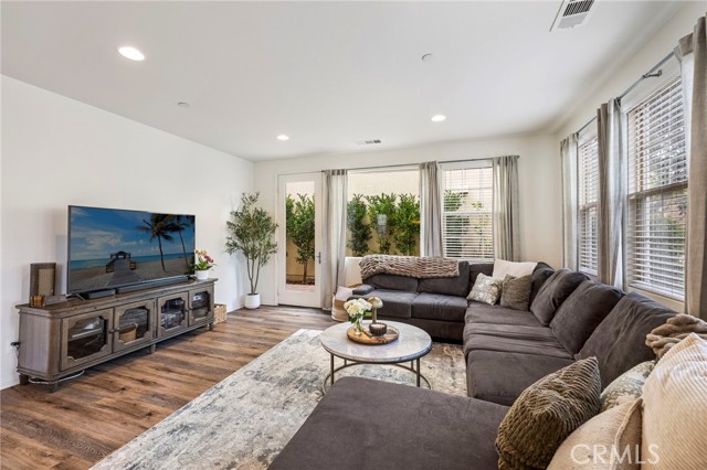 Detail Gallery Image 11 of 49 For 37 Majeza Ct, Rancho Mission Viejo,  CA 92694 - 3 Beds | 2/1 Baths