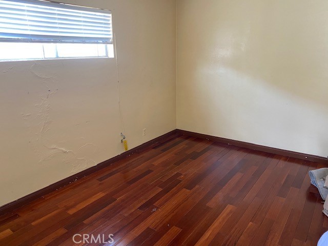 514 W 102nd, Los Angeles CA: https://media.crmls.org/medias/cc26c90a-4eb6-40d5-96af-ec0fe064aea3.jpg