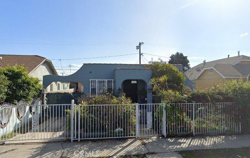 1510 W 65th Place
