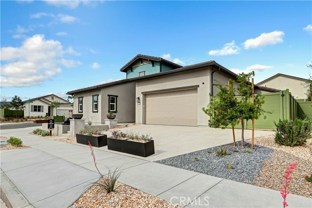 17175 Kent Street, Hesperia CA: https://media.crmls.org/medias/cc271ed7-7ea9-47fb-bf5c-521477d51bfc.jpg