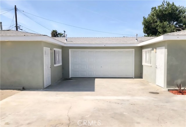 352 W Peach Street, Compton CA: https://media.crmls.org/medias/cc291bd5-2362-4a05-99f3-b8f595ce541a.jpg