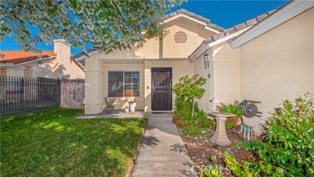 Detail Gallery Image 3 of 37 For 2745 Acacia Ave, San Bernardino,  CA 92405 - 3 Beds | 2 Baths