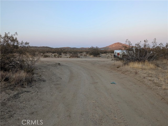 0 70th Street, Rosamond CA: https://media.crmls.org/medias/cc298763-f67d-4bbf-90b4-180d89280a47.jpg