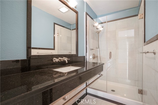 1715 Glorietta Avenue, Glendale CA: https://media.crmls.org/medias/cc2a3113-e4f8-4014-8471-4f7c46fd4192.jpg