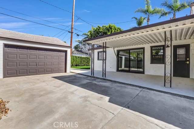 2327 Bonnie Brae, Santa Ana CA: https://media.crmls.org/medias/cc2a9891-63ed-42f6-8bb9-cb5d7932c4dd.jpg