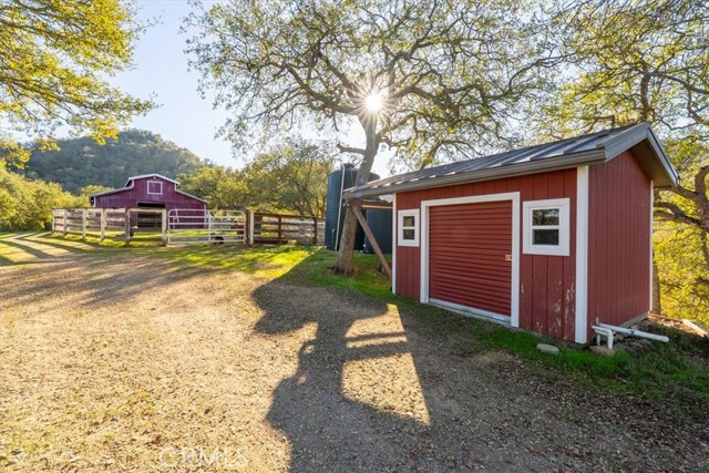 Detail Gallery Image 53 of 62 For 7975 Nacimiento Lake Dr, Paso Robles,  CA 93446 - 6 Beds | 3/1 Baths