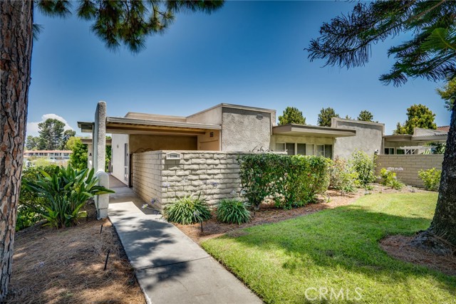 Image 2 for 2258 Via Puerta #H, Laguna Woods, CA 92637