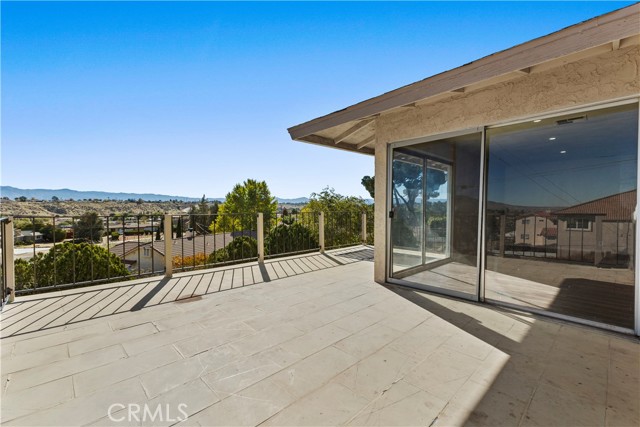 Detail Gallery Image 2 of 27 For 8405 Buckthorn, Hesperia,  CA 92345 - 3 Beds | 2 Baths