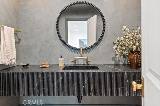Detail Gallery Image 32 of 61 For 3250 Coldwater Canyon Ave, Studio City,  CA 91604 - 4 Beds | 4 Baths