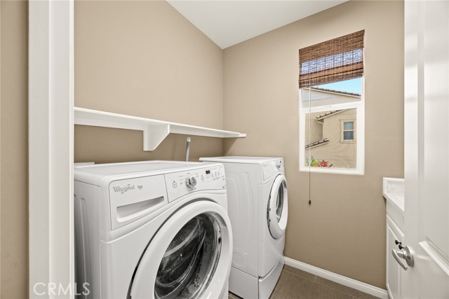 Detail Gallery Image 38 of 62 For 620 E Mandevilla Way, Azusa,  CA 91702 - 3 Beds | 3 Baths