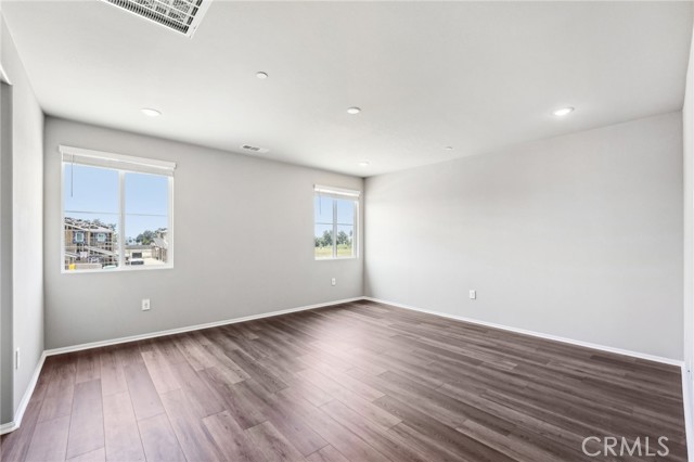 2187 Oroblanco Way, Redlands CA: https://media.crmls.org/medias/cc30a7f3-1cf2-41b0-82b1-a71468f7642e.jpg