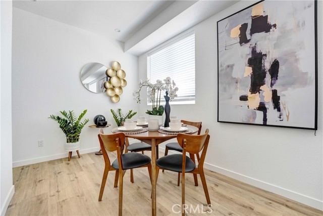 Detail Gallery Image 7 of 16 For 6754 Ben Ave, North Hollywood,  CA 91605 - 4 Beds | 3/1 Baths