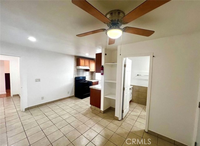 Image 16 of 17 For 2657 Monroe  