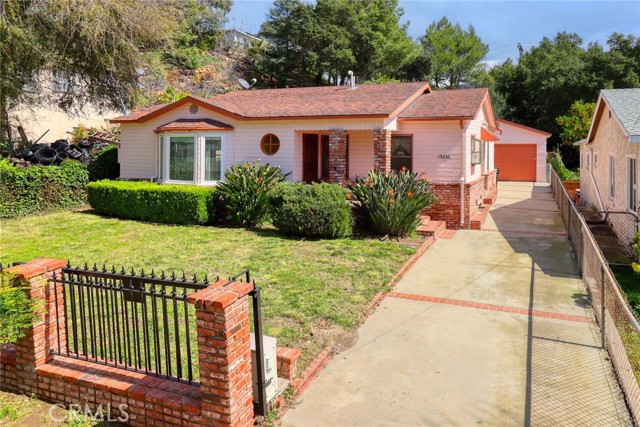 10636 Sable Avenue photo 2