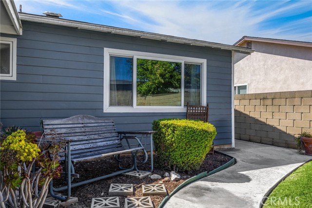 17381 Yorkshire Avenue, Yorba Linda CA: https://media.crmls.org/medias/cc32fa9c-e4db-4ec9-9700-11e101d907b8.jpg