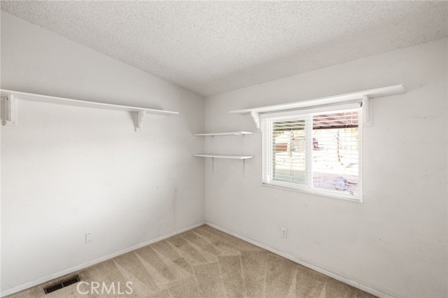 22910 Olivas Avenue, Nuevo CA: https://media.crmls.org/medias/cc341fd7-a245-427a-a741-b0f994005437.jpg