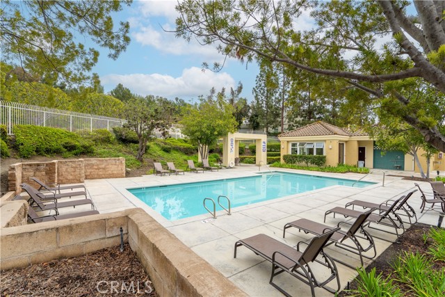 Detail Gallery Image 30 of 44 For 28456 Sassetta Way, Lake Forest,  CA 92679 - 2 Beds | 1 Baths