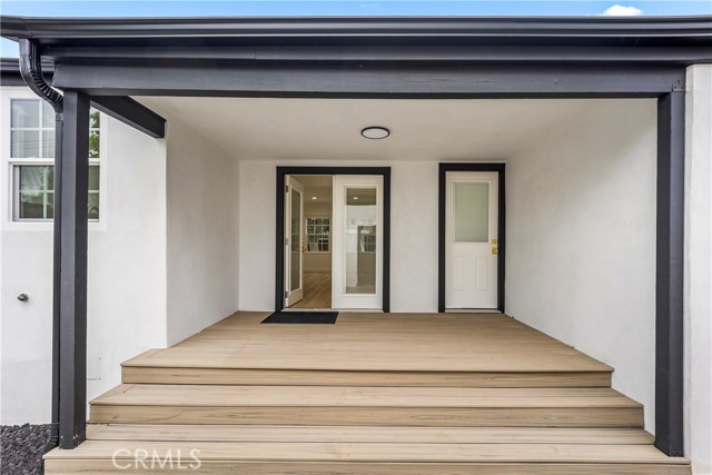 620 E Elmwood Avenue, Burbank CA: https://media.crmls.org/medias/cc34ff3b-035c-4c39-aff4-42837a11a2f9.jpg