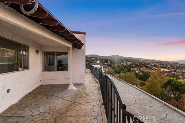 Detail Gallery Image 70 of 74 For 645 Lakeview Dr, Palmdale,  CA 93551 - 5 Beds | 3/1 Baths