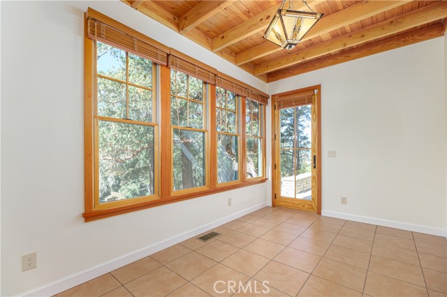 Detail Gallery Image 17 of 38 For 16 Meadow View Ln, San Geronimo,  CA 94963 - 3 Beds | 3/2 Baths