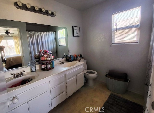 Detail Gallery Image 11 of 19 For 15249 Braxton, Adelanto,  CA 92301 - 4 Beds | 2 Baths