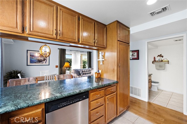 Detail Gallery Image 13 of 38 For 15 Milazzo, Irvine,  CA 92620 - 3 Beds | 2/1 Baths