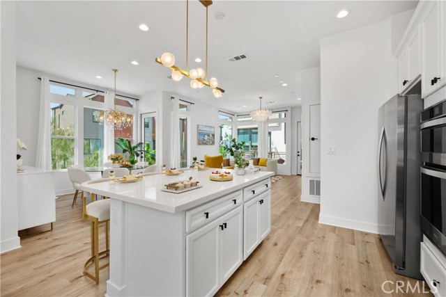 Detail Gallery Image 10 of 42 For 154 Keeper, Irvine,  CA 92618 - 3 Beds | 2/1 Baths