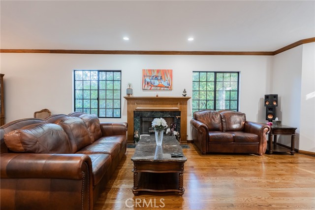 Detail Gallery Image 16 of 41 For 25573 via Paladar, Valencia,  CA 91355 - 6 Beds | 4 Baths