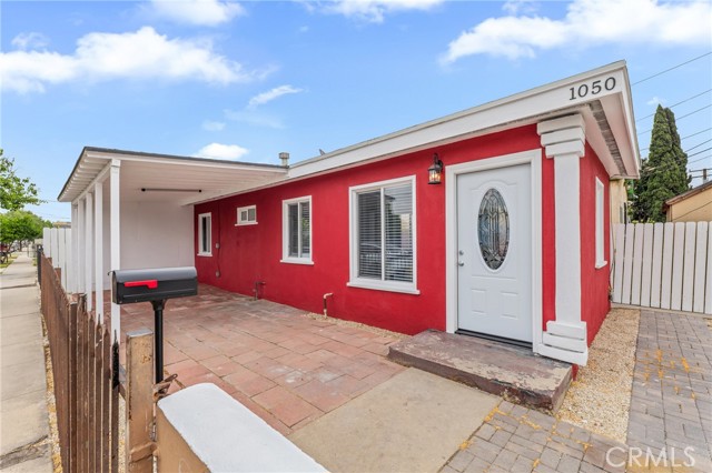 1048 S Record Avenue, East Los Angeles CA: https://media.crmls.org/medias/cc36ef94-cfcb-4742-802e-38c83f96e228.jpg