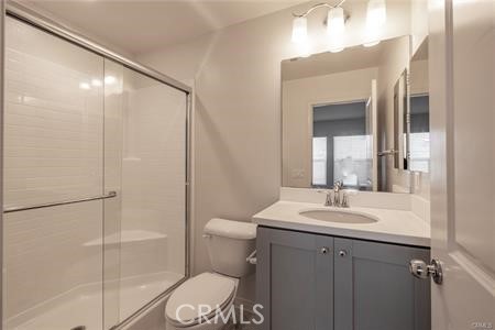 Detail Gallery Image 11 of 18 For 120 S Pacific Ave #39,  Santa Ana,  CA 92703 - 4 Beds | 3/1 Baths