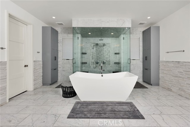 Detail Gallery Image 16 of 46 For 16582 Rio Vista Road, Rancho Bernardo (San Diego),  CA 92127 - 7 Beds | 7/1 Baths